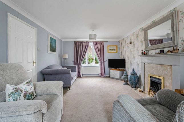 26, Century Close, Gloucestershire photo 2