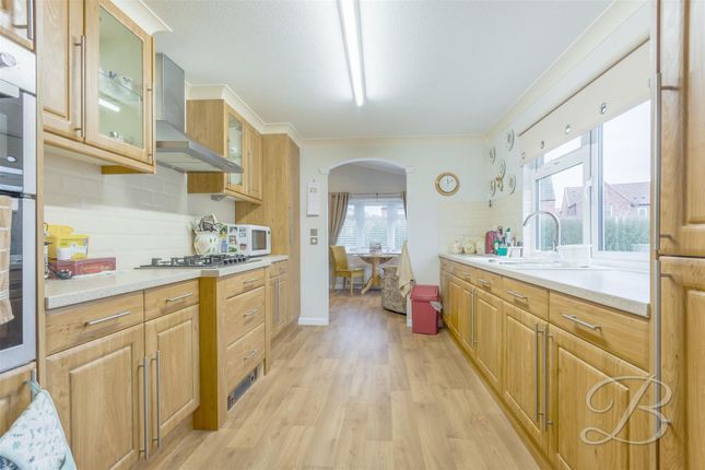 Mobile/park home for sale in Fairfield Park, Wellow Road, Ollerton, Newark