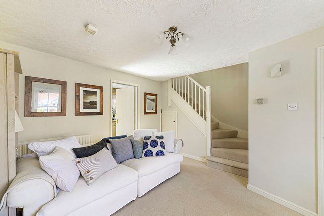 7, Bluebell Walks, Tonbridge photo 3