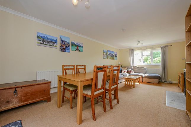 3, St. Leonards Close, Watlington photo 4