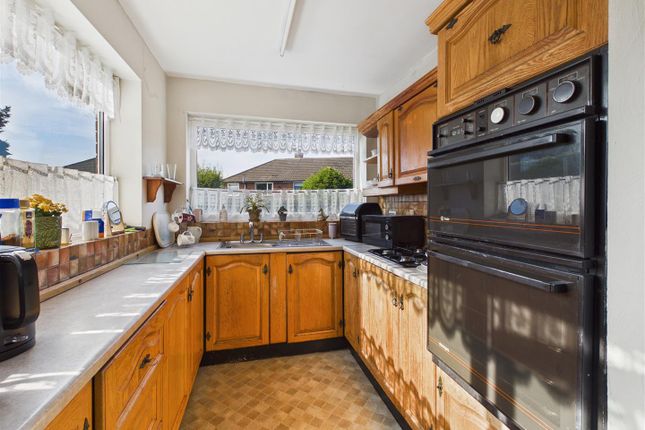 64, Highfields Road, Dronfield photo 4