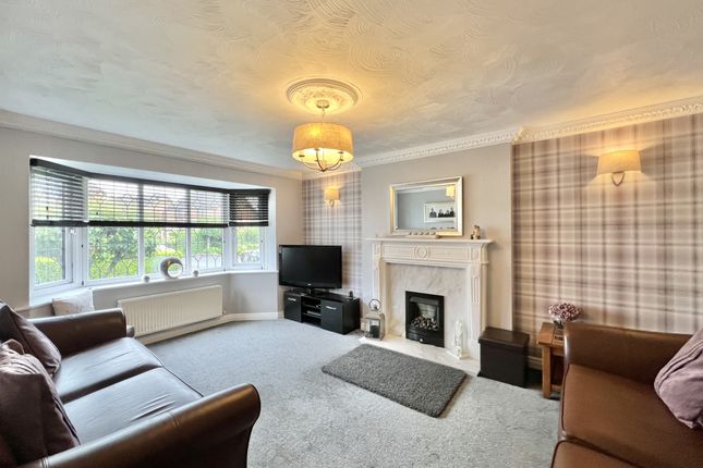 16, Heron Way, Herons Reach photo 3