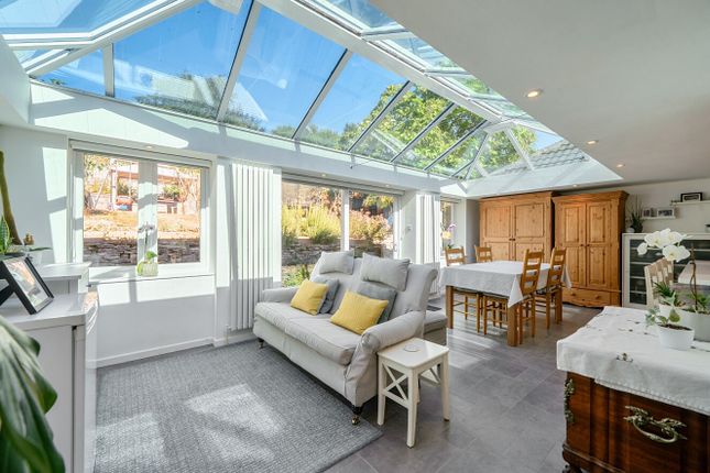10, Bentley Close, Winchester photo 4