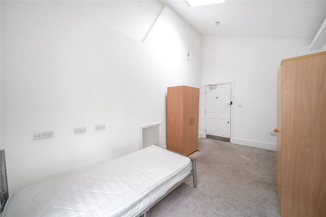 Rockhopper, 86a, Fulham Road, London photo 3
