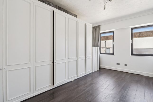 Flat 4, Oakridge House, 37, Station Road, Buckinghamshire photo 4