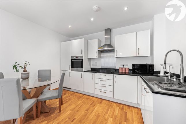 Flat for sale in William Mundy Way, Langley Square, Dartford, Kent