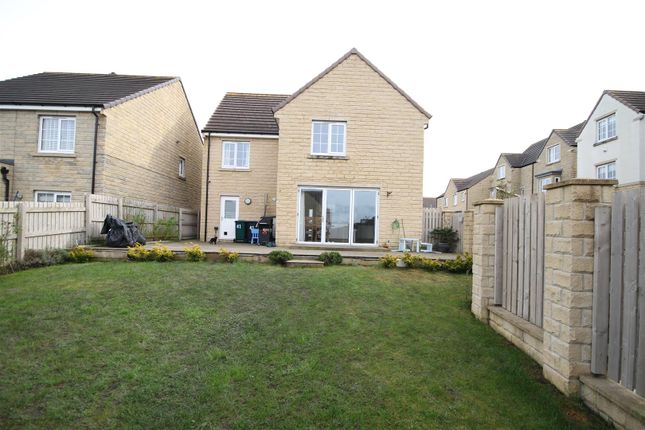 Detached house for sale in Sandhill Fold, Idle, Bradford