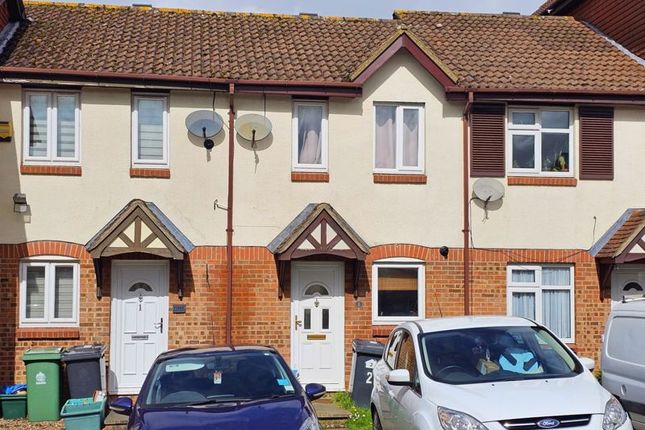 Thumbnail Terraced house to rent in Edgeworth Close, Abbeymead, Gloucester
