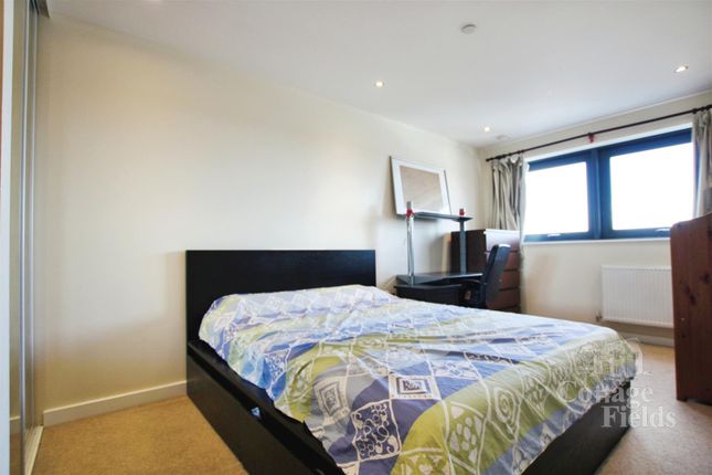 Flat for sale in Colman Parade, Southbury Road, Enfield- Penthouse Apartment, Gated Parking, Stunning Views