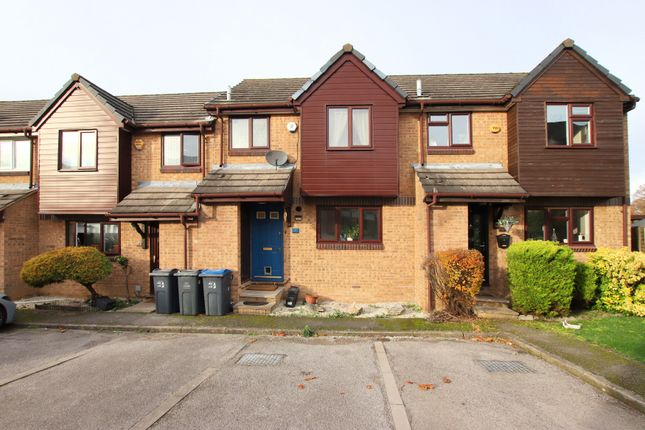 Terraced house to rent in Kingcup Close, Croydon