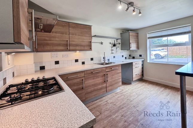 16, Station View, Selby photo 3