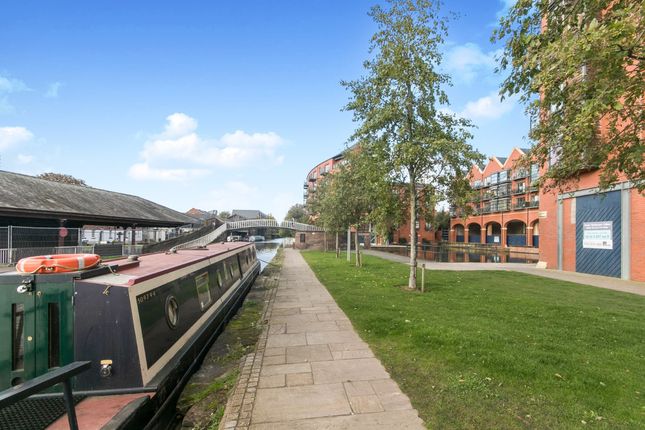 Flat for sale in Wharf View, Chester, Cheshire