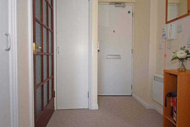 Studio for sale in Linden Court, Park Gate, Southampton