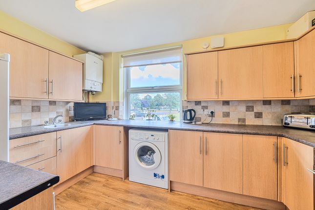 First Floor, 66, Hatfeild Mead, Morden photo 4