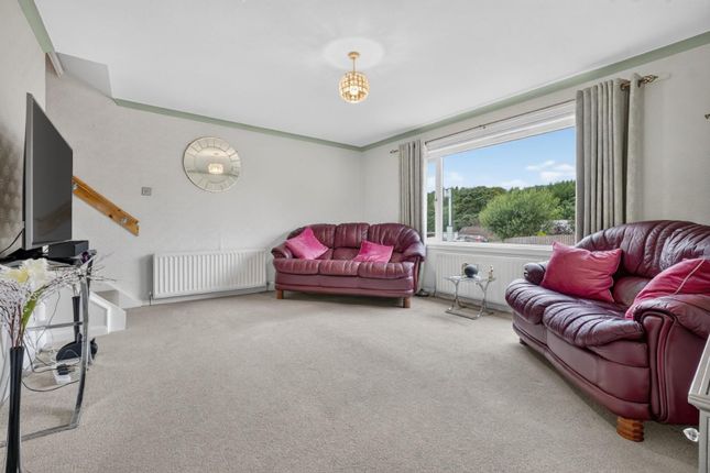 80, Glen Avenue, Largs photo 4