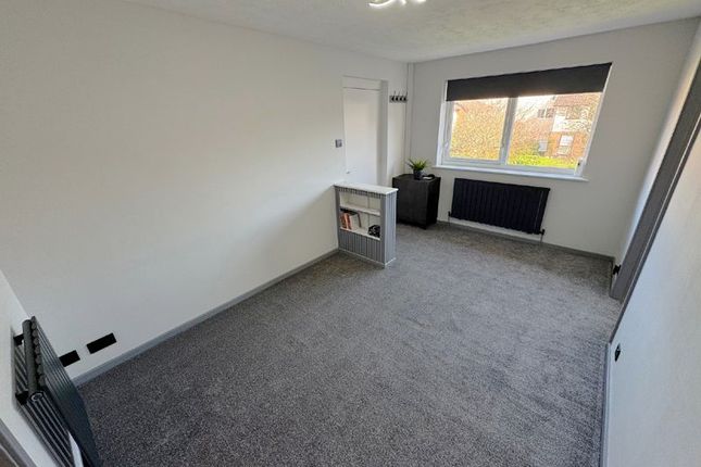 28, The Spinney, Thornton Cleveleys photo 3