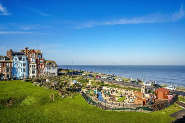 Flat 12d, Clevedon House Prince Of Wales Road, Cromer photo 3