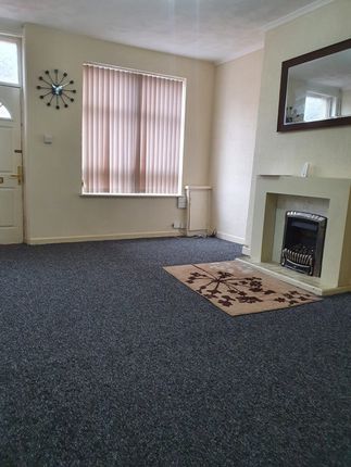 11 Windsor Grove, Heaton Bolton photo 2