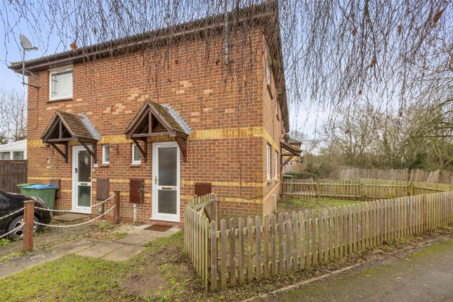23, The Pastures, Aylesbury photo 2