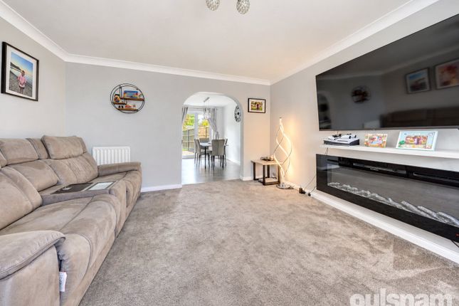 4A,, Nightingale Close, Worcestershire photo 2