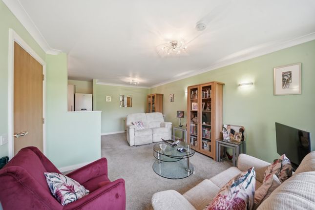 4 Hilton Grange,, Hilton Crescent, Nottingham photo 4