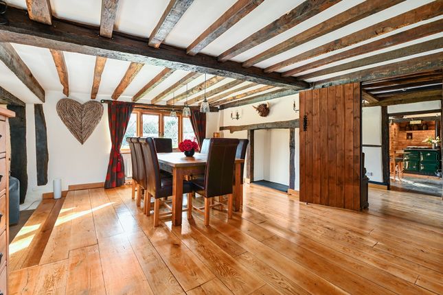 Rushtons Farm House, Warren House Road, Wokingham photo 3