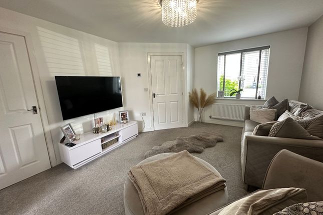 31 Kingfisher Road, Nottingham photo 2