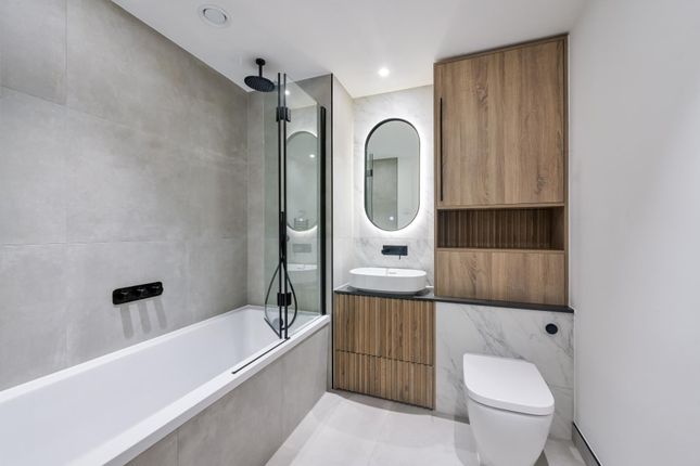 Eden Place, London photo 5