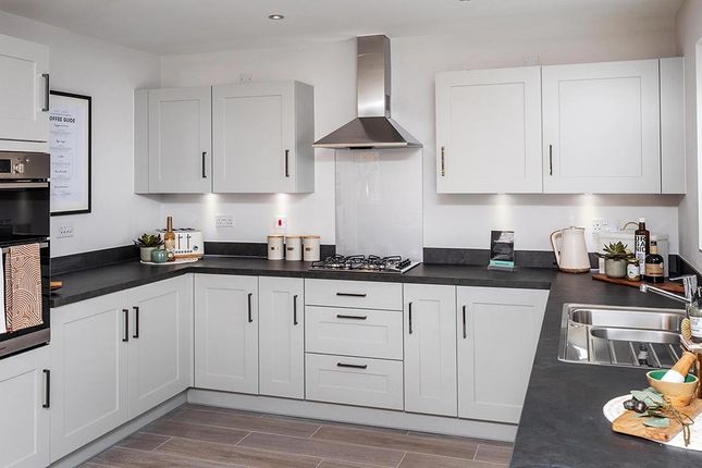 425, Westhill, Northampton Road, Kettering photo 2
