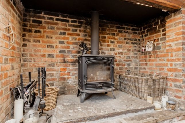 Oakleigh Cottages,1, The Heath, Tonbridge photo 4
