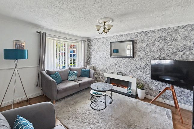 19 Honiton Grove, Manchester photo 3