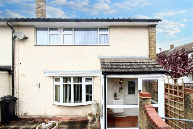 Thumbnail End terrace house for sale in Siddons Road, Stevenage