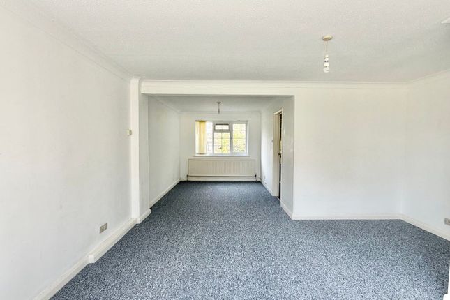 80, Links Drive, Bexhill-on-Sea photo 3