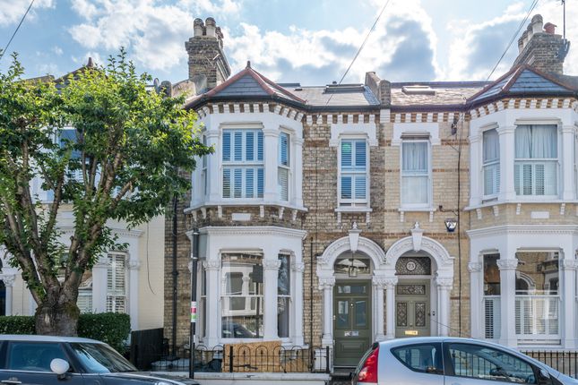 Thumbnail Flat for sale in Montholme Road, London