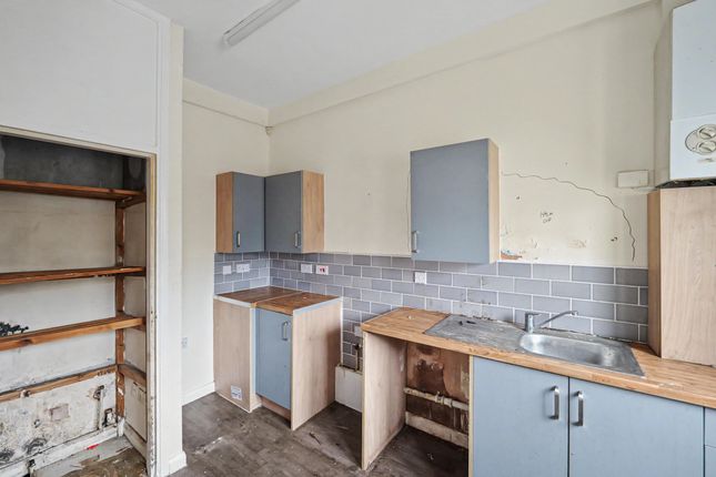 31 Canterbbury Street, Newcastle upon Tyne photo 5