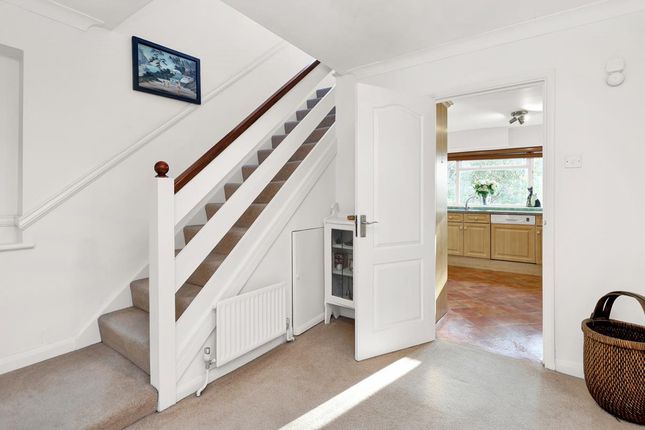 Detached house to rent in Beech Close, Cobham
