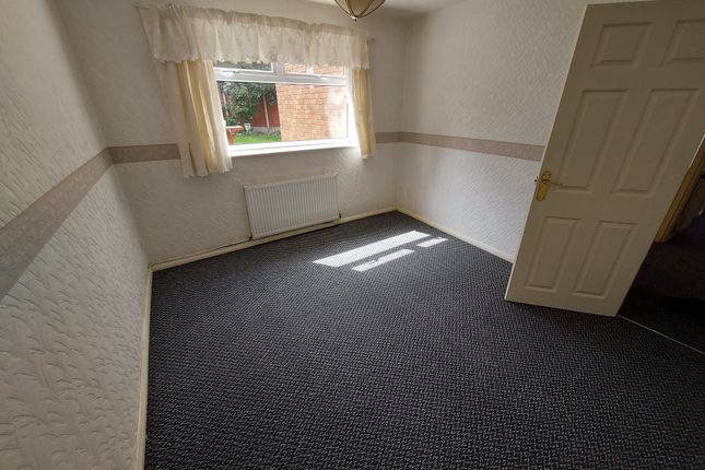 9, Walsall photo 5