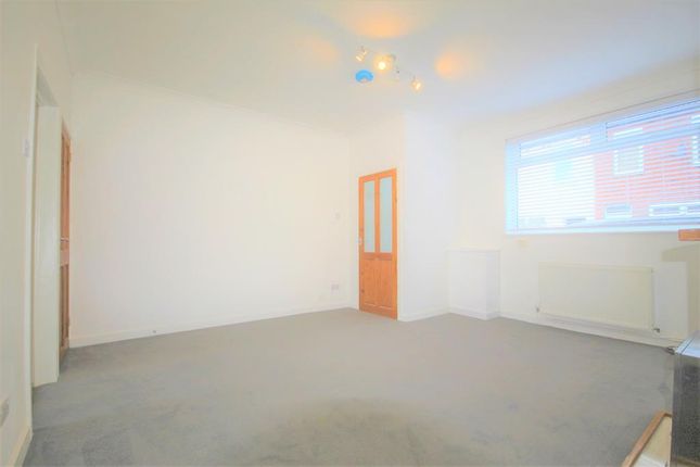 Poplar Avenue, Leeds photo 3