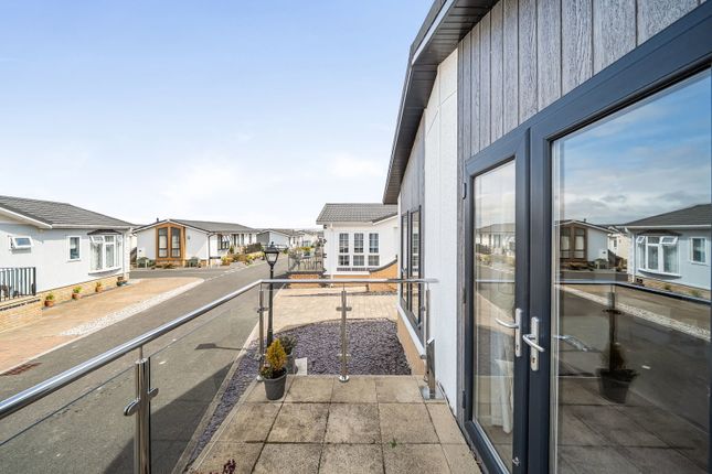 Meadowlands Court,28 Honeysuckle Way, Bude photo 4