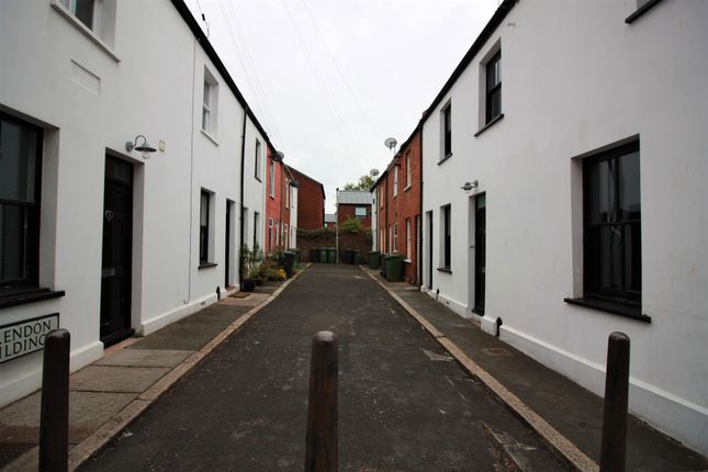 Terraced house to rent in Grendon Buildings, Exeter