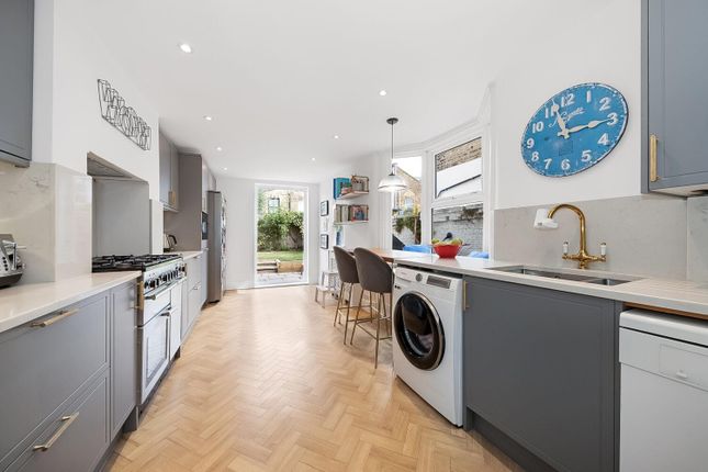 25, Darrell Road, London photo 3