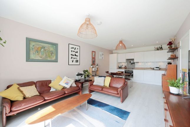 36 Laurina Apartments  photo 3