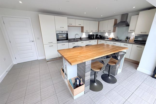 13, Maygreen Avenue, Cotgrave photo 4