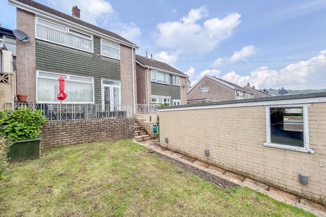 Link-detached house for sale in Rosemont Avenue, Risca