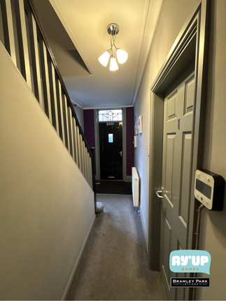 Room 1, Helmsley, Mount Vernon Road, Barnsley photo 5