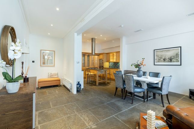 Property to rent in Dilke Street, Chelsea