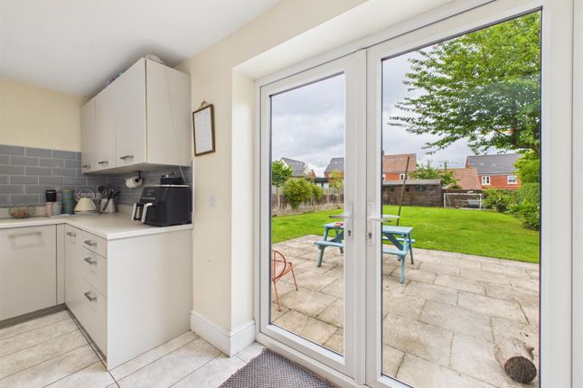 12, Forest Road, Coalville photo 4