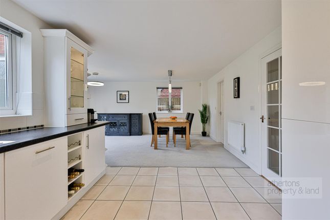 8, Hawthorn Close, Whalley photo 4