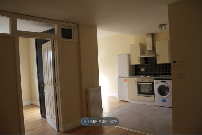 Thumbnail Flat to rent in Mill Hill, London