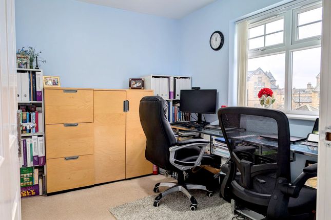 10 Beamsley Court, Ilkley photo 3
